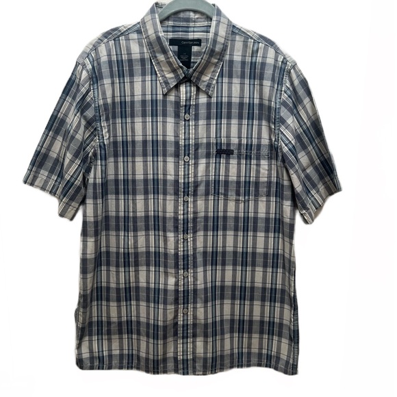 Calvin Klein Other - BOGO 50%OFF Calvin Klein Plaid Shirt Men’s Sz L Gray Poly-Cotton Short Sleeve